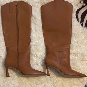 NEW Vince Camuto Tan Leather Heeled Boots